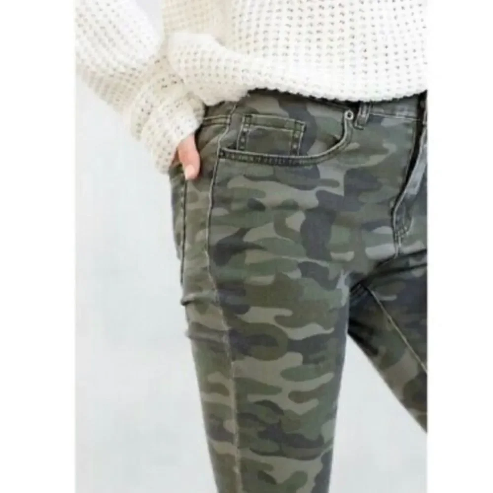 Mud Pie Women's Rory Green‎ Camo Jeans size Small D30